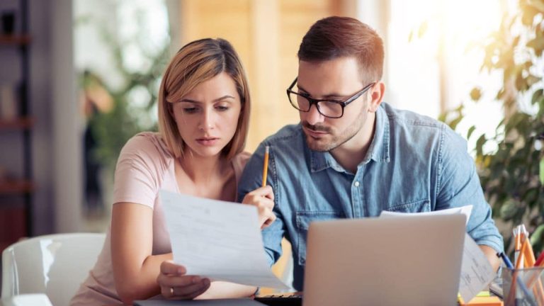 “A Budget That Survives Real Life”: Designing a Plan for Irregular Expenses, Surprises, and Imperfect Months